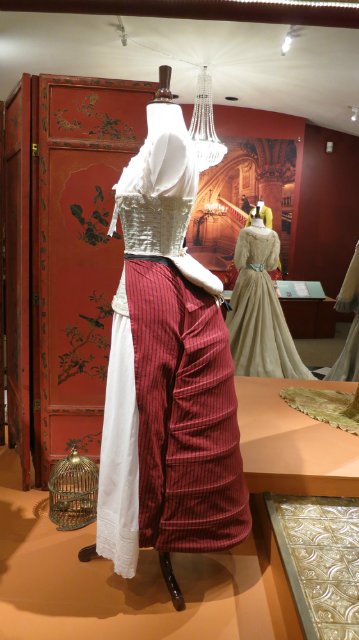 Как за неприметным фасадом может скрыватся просто удивительный Клондайк!!! Или "Это я удачно зашел!!!!!"