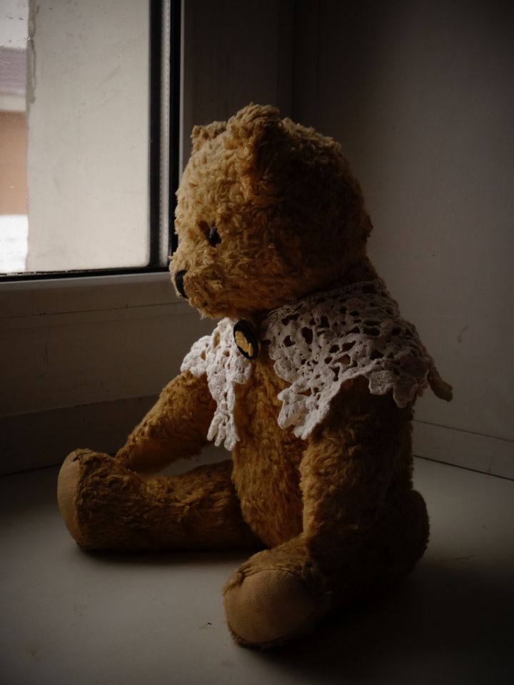 Одинокий мишка — Игрушки СССР и советского детства: резиновые (фото 8)