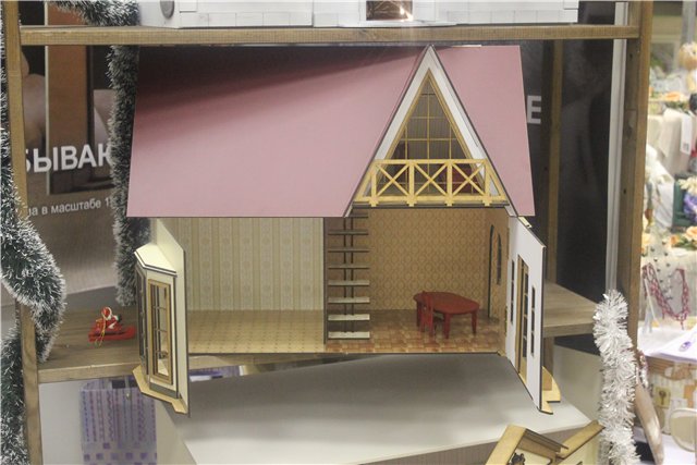 Картинки с выставки "Время кукол"