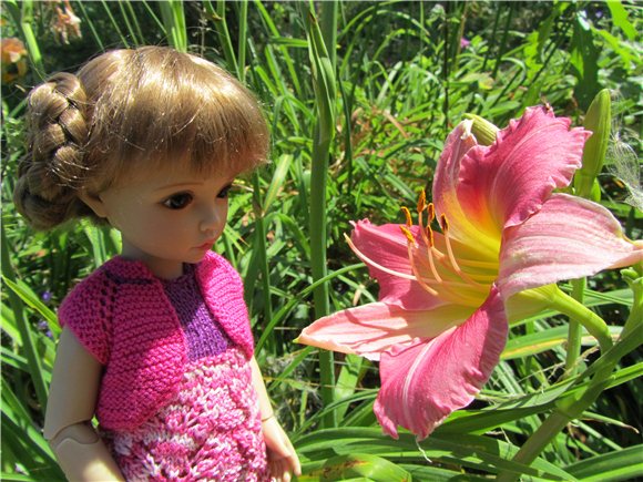 Новое вязаное платье нашего цветочка