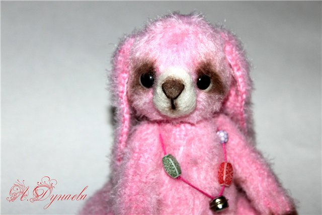 Зайка Надюша - игрушка вязанная крючком