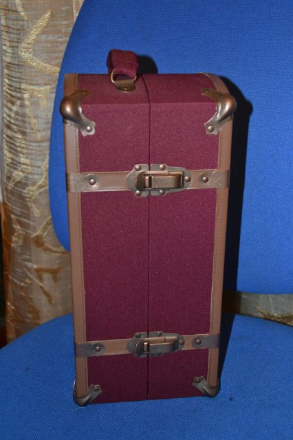 Дом-саквояж для малышки-мулатки от Ли Миддлтон