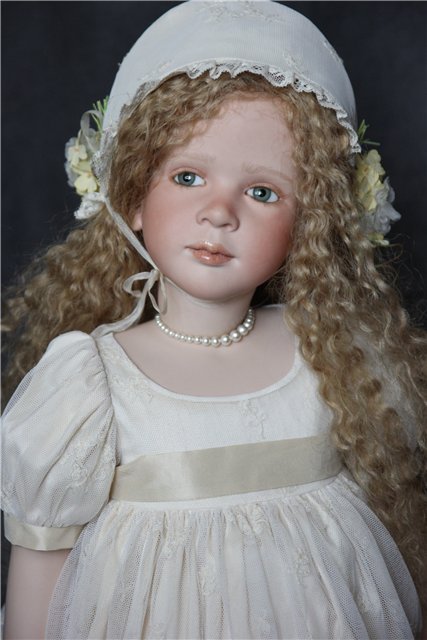 Лилу (Lilou), Рут Триффайзен (Ruth Treffeisen)