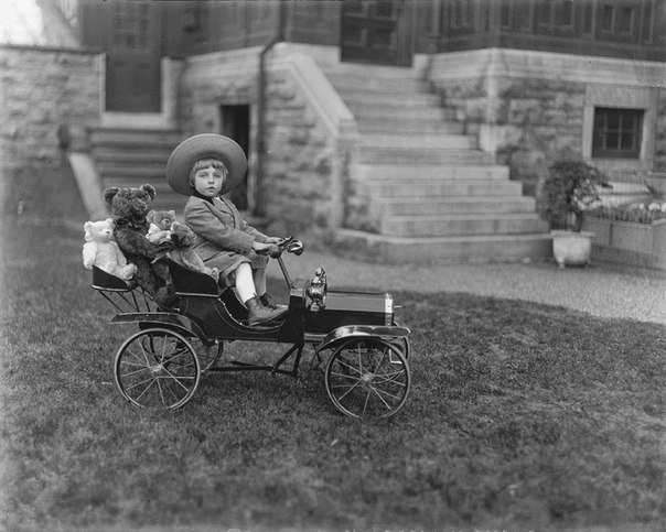 Игры. Подборка старинных фото