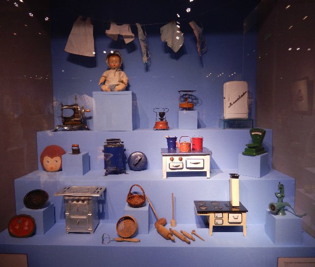 "Другое детство". Выставка в Коломенском. Часть 2 | Бэйбики "Другое детство". Выставка в Коломенском. Часть 2