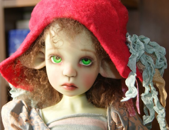 Mademoiselle Buonaparte или росшная Нелличка фавн green Kaye Wiggs с кастомным мейком и аутфитом от Val Zeitler