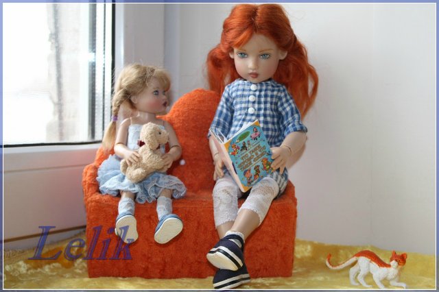 Наш диванчик, или одёжка из платков. Куколки от Helen Kish (фото 8)