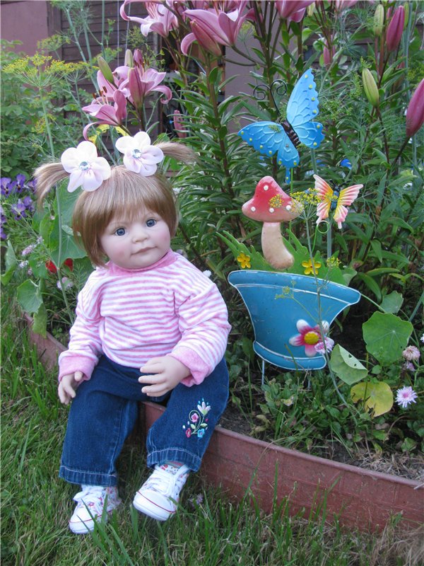 Дачные прсиделки кукол Ли Миддлетон