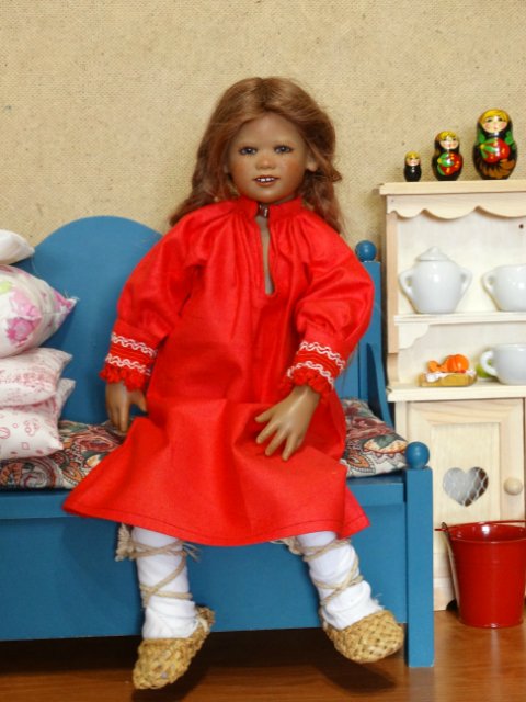 Любимые малышки-химочки в уральских костюмах