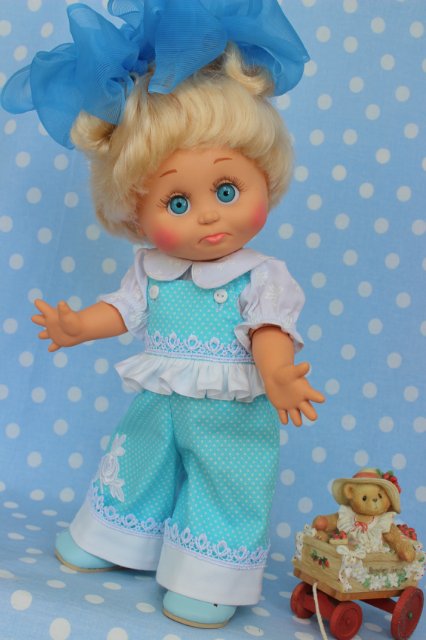 А у нас новый нарядик) — Куклы Galoob Baby Face (Фейсинки): винтаж 90 (фото 3)