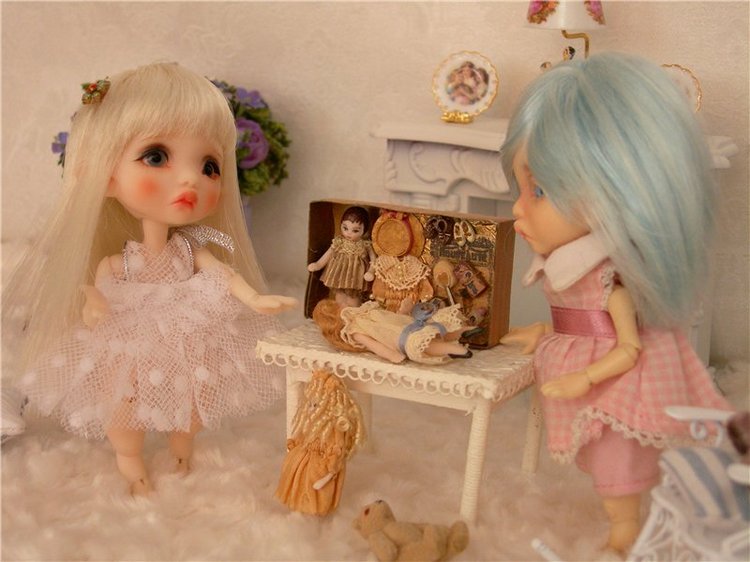 В кротовой норе: "Безумное Чаепитое" и игры Кротов