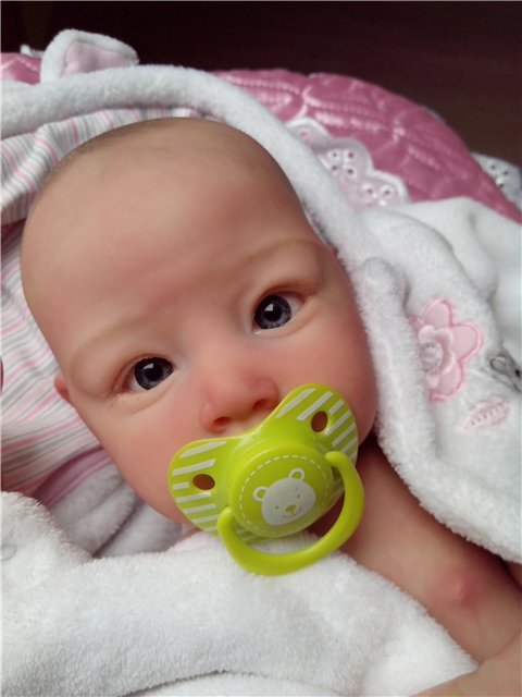 Любопытная малышка или неожиданный для меня молд