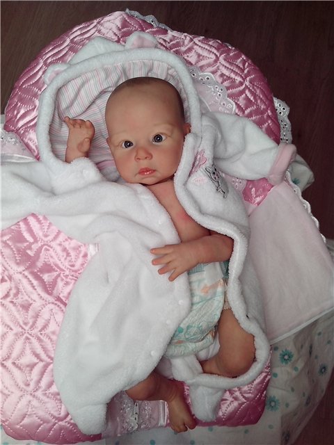 Любопытная малышка или неожиданный для меня молд