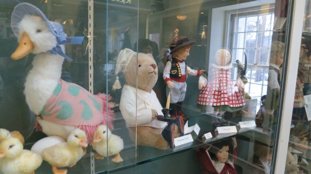 Впервые за 40 лет. День открытых дверей на кукольной фабрике R John Wright. Часть первая: Место, где рождаются куклы и