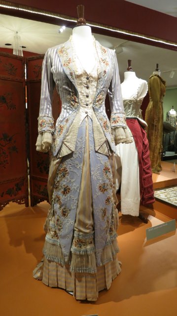 Как за неприметным фасадом может скрыватся просто удивительный Клондайк!!! Или "Это я удачно зашел!!!!!"