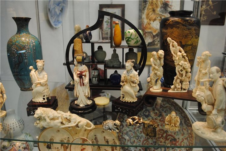 На Тишинку мы пошли – там сокровища нашли. Взгляд на «Блошиный рынок» со второго этажа | Бэйбики На Тишинку мы пошли – там сокровища нашли. Взгляд на «Блошиный рынок» со второго этажа (фото 9)