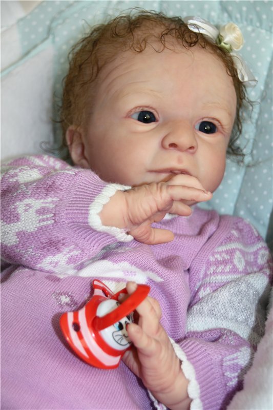Кукла реборн Рози, любопытная кроха (фото 2)