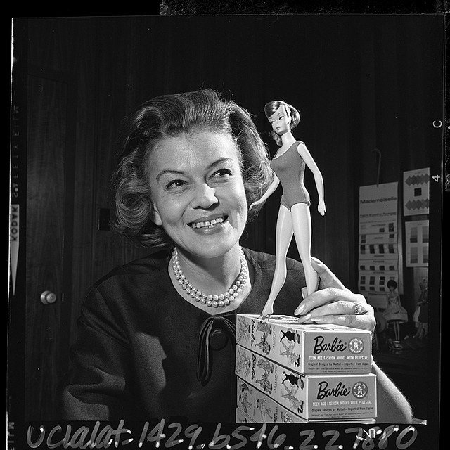 Куклы, манекены, марионетки на старинных и современных фотографиях | Бэйбики Куклы, манекены, марионетки на старинных и современных фотографиях (фото 10)