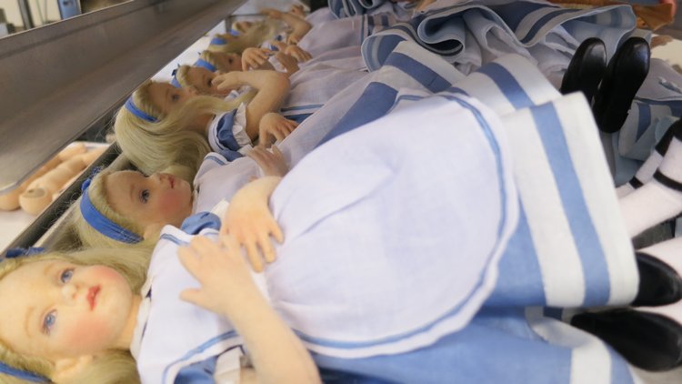 Впервые за 40 лет. День открытых дверей на кукольной фабрике R John Wright. Часть четвертая: Процесс производства. Окончание