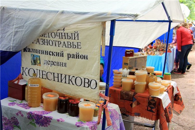 Троицкие гуляния у деревни Василёво, часть первая. Архитектурно-этнографический музей под открытым небом "Василёво"