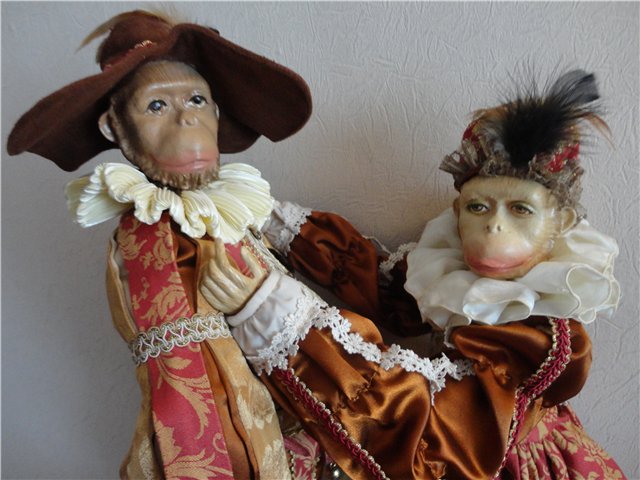 А может это снится мне?! Обезьяны-куклы в викторианских нарядах