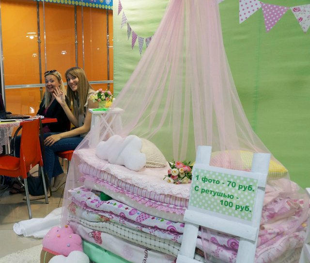 Небольшая выставка кукол на Благотворительном фестивале г. Абакан, 2016 (фото 7)