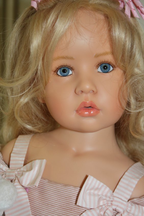 Мое посещение магазина Гюнзел. Выбор кукол из коллекции 2016 года. Заключительная часть - Бела