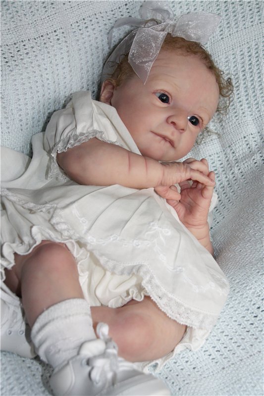 Кукла реборн Рози, любопытная кроха