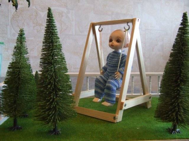 Качели для малышей БЖД — Мебель для кукол и домиков: фото (фото 3)