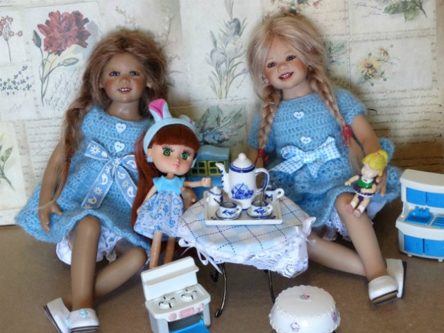 Как играют мои девочки Annette Himstedt