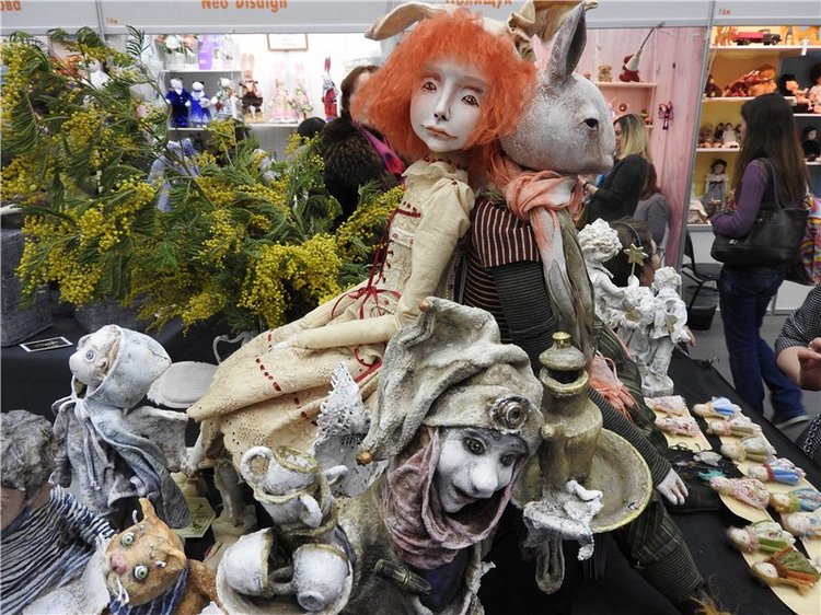 Экскурсия в страну чудес… Авторская кукла. Москва, Тишинка 2016