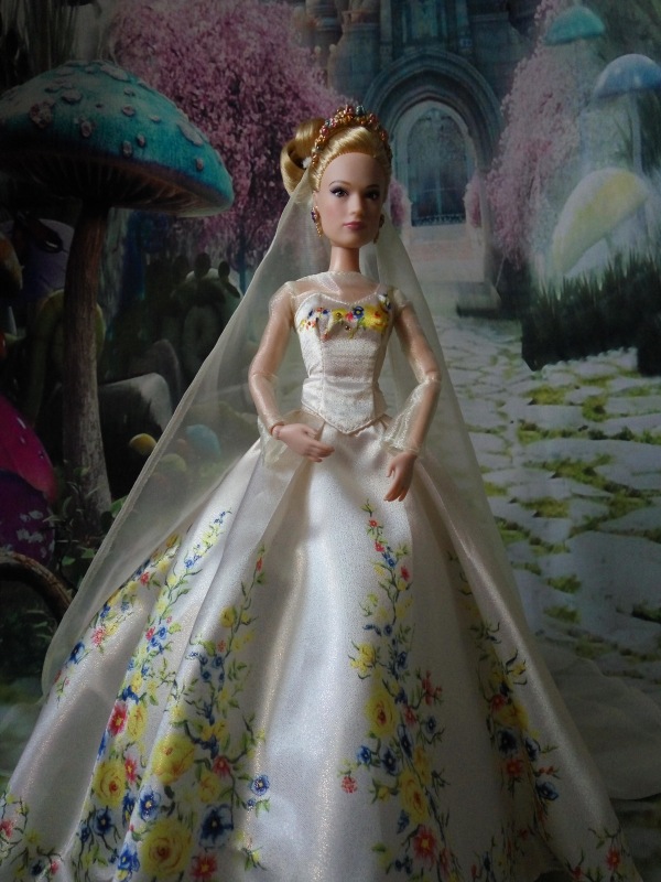 Моя колекция кукол ч1. Куклы Принцессы Диснея Алиса в зазеркалье и Золушка, Малефисента