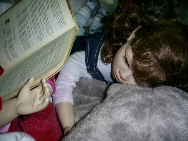 Сказка, рассказанная на ночь - или сестрички Оранж и Добывайки. Моя кукольная коллекция (фото 10)