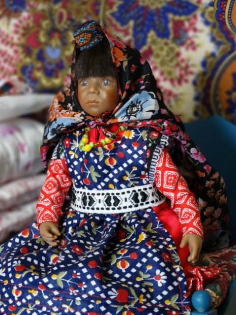 Любимые малышки-химочки в уральских костюмах