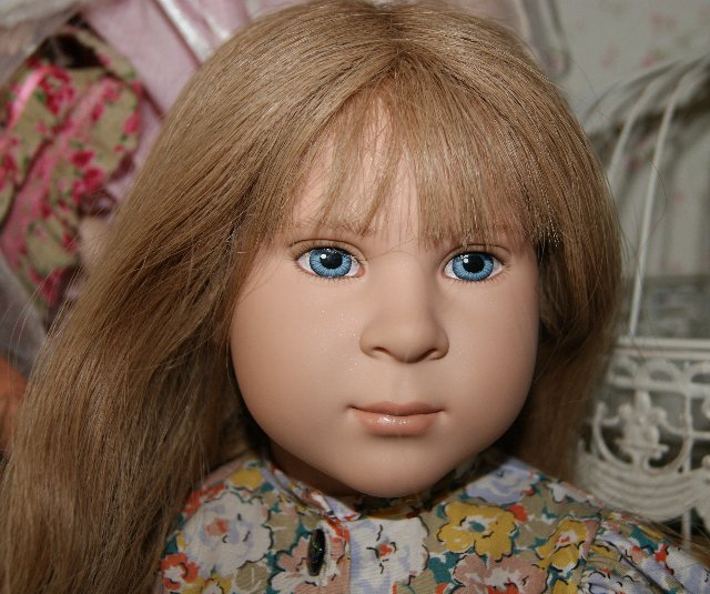 Лица из прошлого или милые барышни от немецкой художницы Sabine Ecshe