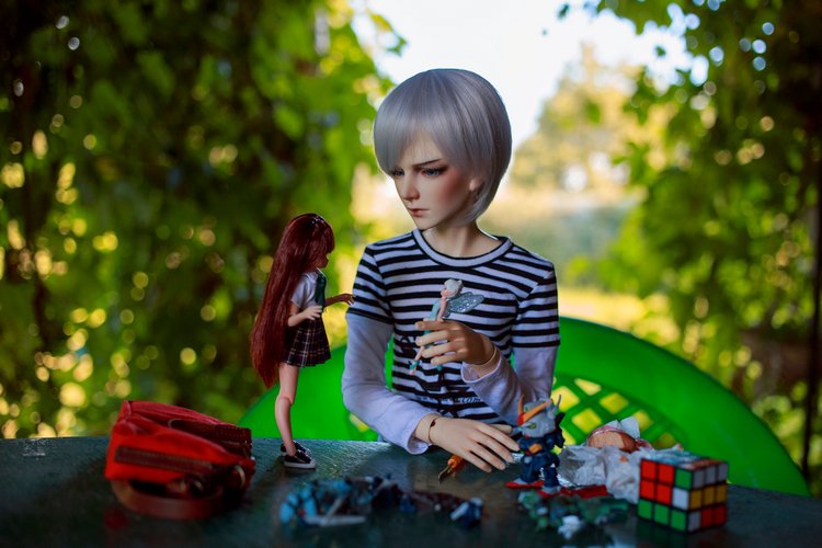 60 см vs 15 см. Или две истории из жизни Итана и Хотару