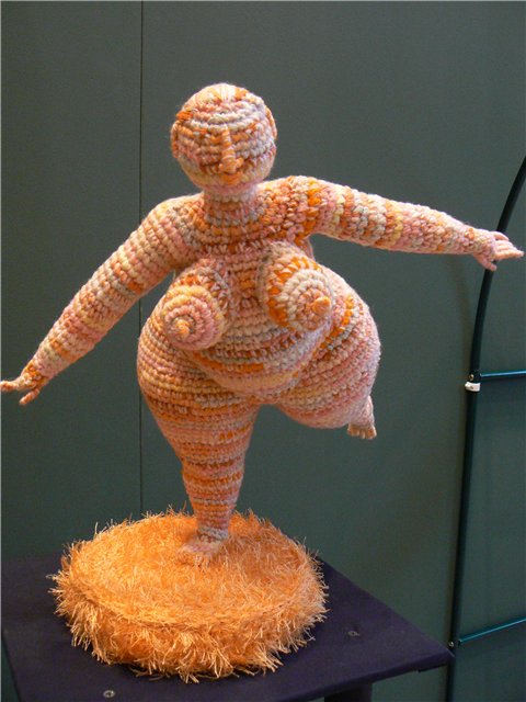 Парящие толстушки, или Радость Жизни без комплексов. Куклы Юлии Устиновой на выставке "Искусство Куклы" в Манеже | Бэйбики Парящие толстушки, или Радость Жизни без комплексов. Куклы Юлии Устиновой на выставке "Искусство Куклы" в Манеже (фото 3)