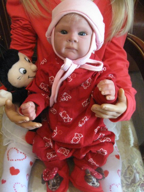 Мои малышки и их красивые няньки (фото 6)