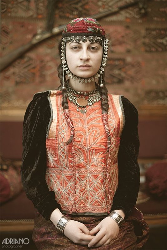 Женские лики Кавказа XIX в... Авторские куклы Джилли Чарльсон (Gillie Charlson dolls) | Бэйбики Женские лики Кавказа XIX в... Авторские куклы Джилли Чарльсон (Gillie Charlson dolls)