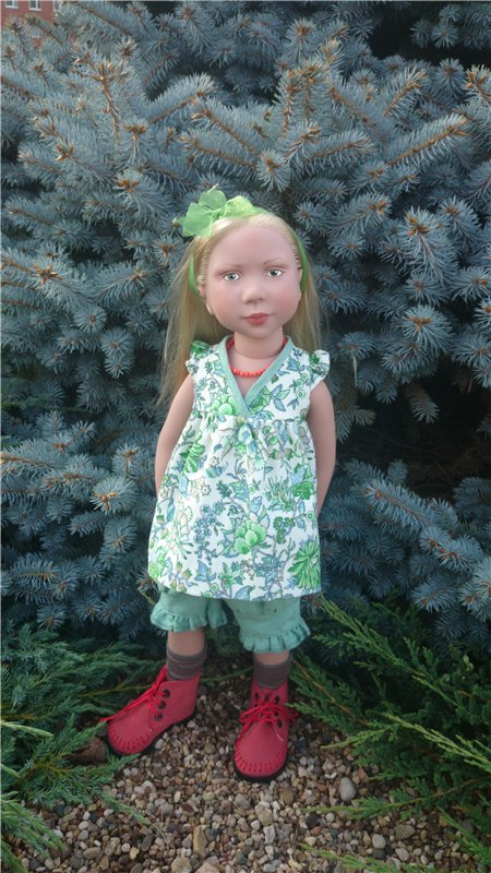 Кристи от Zwergnase на первой прогулке