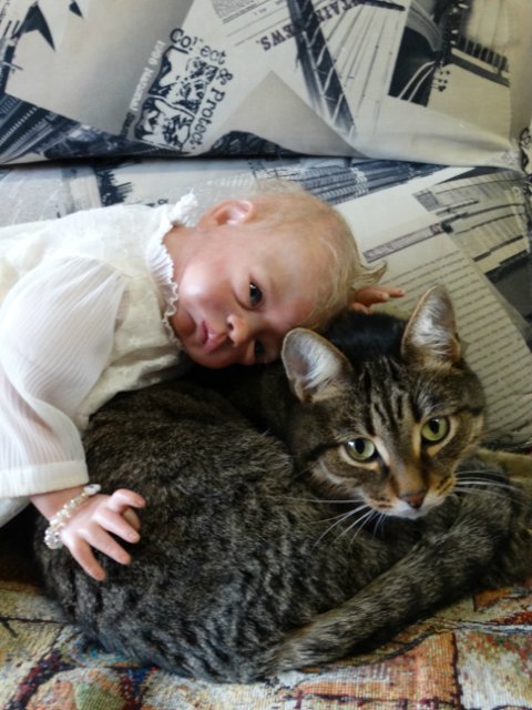 Малышка реборн Пейдж примеряет крестильное платье