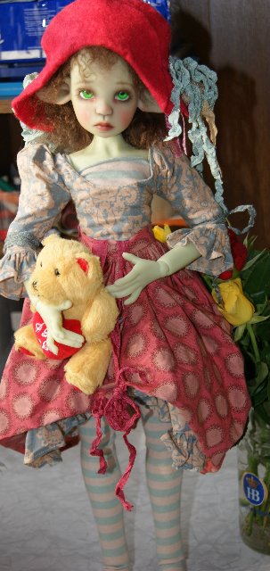 Mademoiselle Buonaparte или росшная Нелличка фавн green Kaye Wiggs с кастомным мейком и аутфитом от Val Zeitler