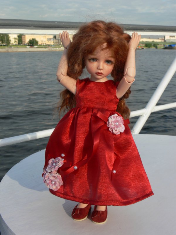 Виррушка. Прогулка по Неве часть 2. Девочка Bono iplehouse