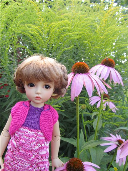 Новое вязаное платье нашего цветочка