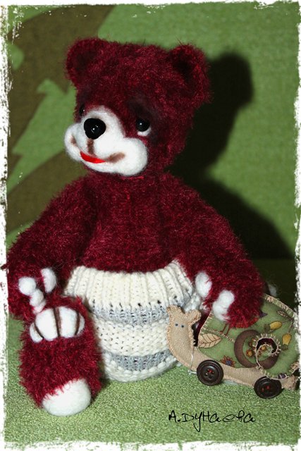Мишка Антошка - игрушка вязанная крючком (фото 4)