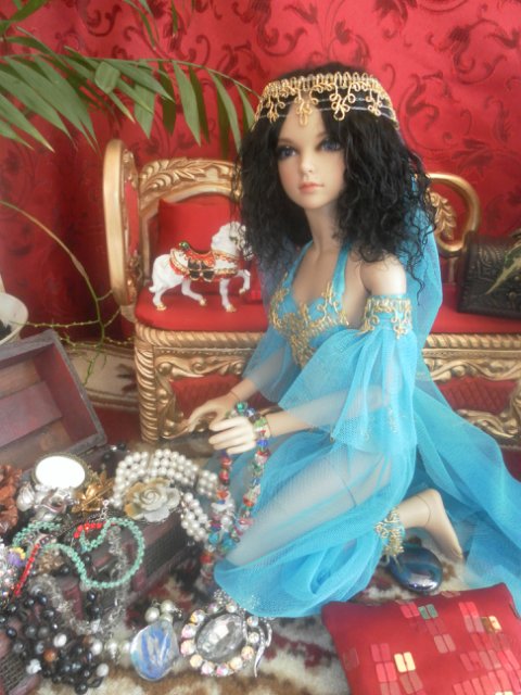 Новый наряд Джаянтти | Бэйбики Новый наряд Джаянтти — Куклы Iplehouse (Иплхаус): BJD (БЖД)