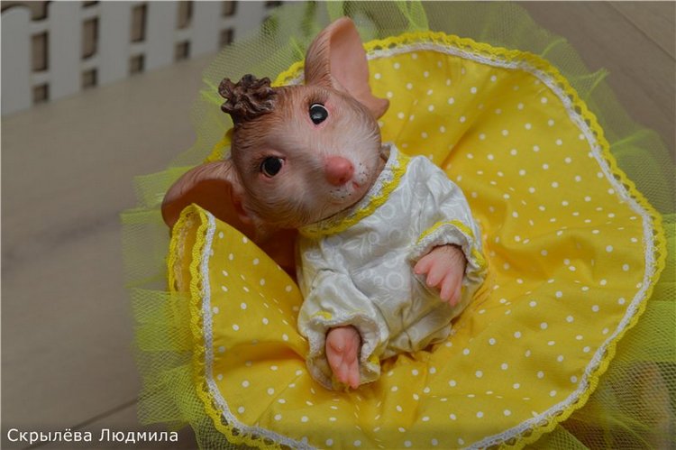 Мышка реборн, маленькая модель. Mouse Mascot от скульптора Sylvia Manning (фото 9)