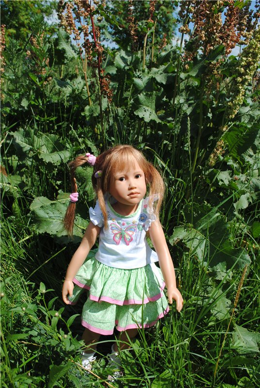 Летняя прогулка милой девочки Паулы Heidi Plusczok