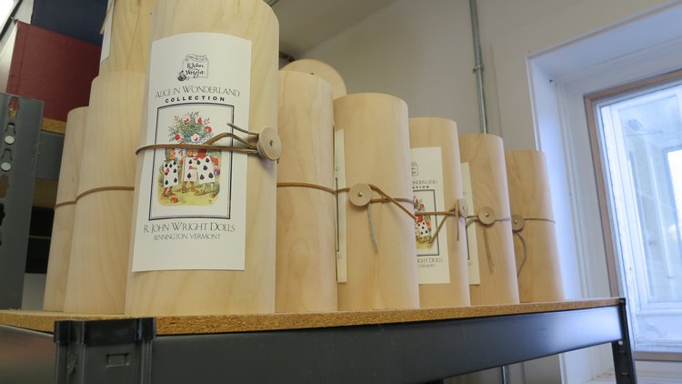 Впервые за 40 лет. День открытых дверей на кукольной фабрике R John Wright. Часть четвертая: Процесс производства. Окончание