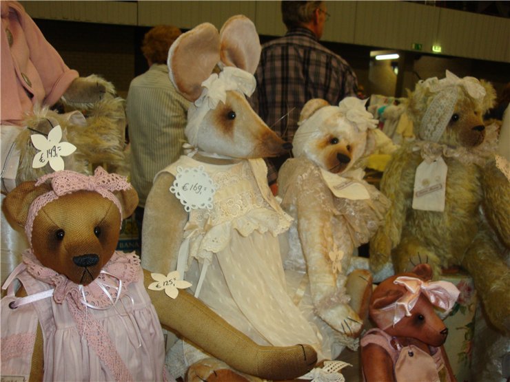 Международная выставка кукол в Ahoy Rotterdam (Нидерланды) 28-29 октября 2011 г. Часть вторая | Бэйбики Международная выставка кукол в Ahoy Rotterdam (Нидерланды) 28-29 октября 2011 г. Часть вторая